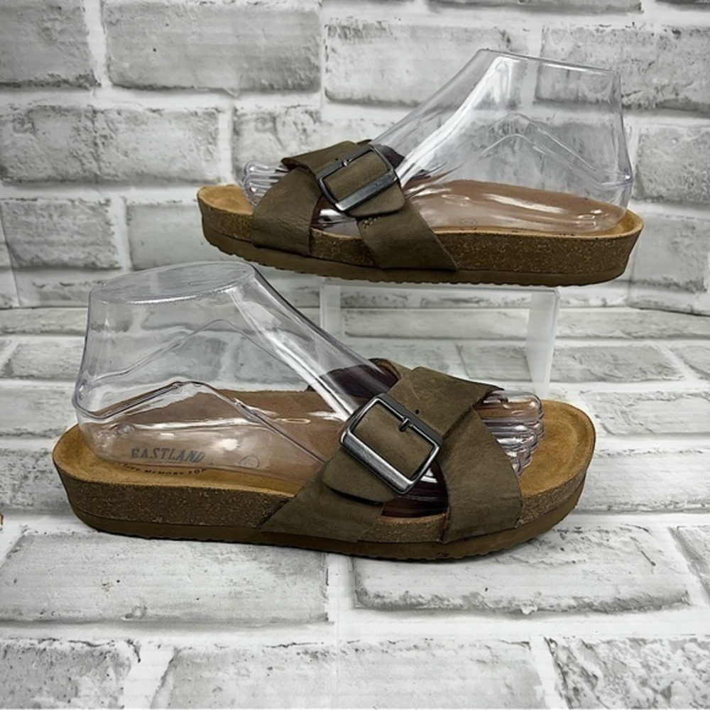 EASTLAND Kelley Crisscross Women’s Size 7 Brown Leather Flatbed Slide Sandals